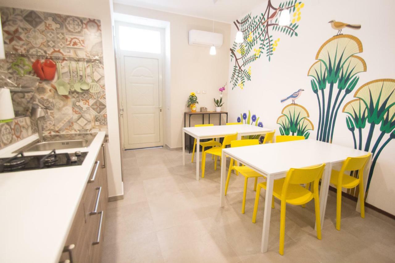 Papiroom's Syracuse